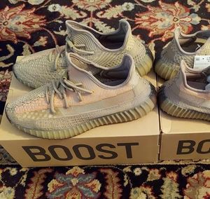 Yeezy 350 v2